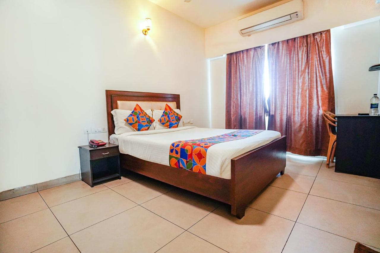 Fabhotel Home Tree Service Apartment - Nr Anna Tower Ченнаи Экстерьер фото